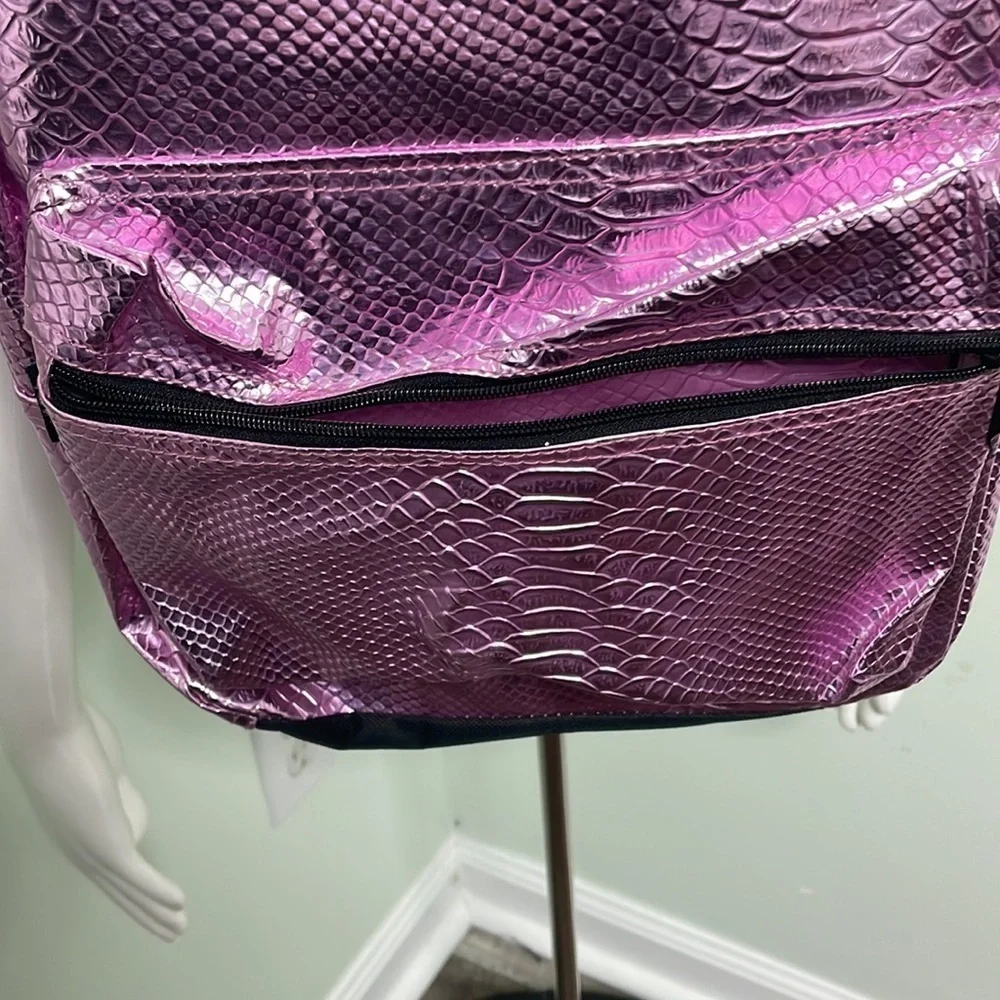 Metropack metallic pink textured bookbag